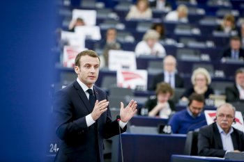 Macron: neocapitalist, digital, authoritarian